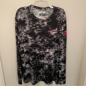 Magellan Outdoors Fish Gear Black Gray Camo Long Sleeved Knit Shirt Size 2XL